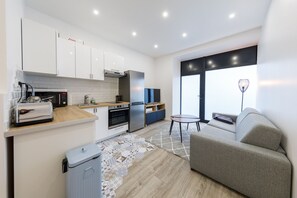 Smart TV, DVD player