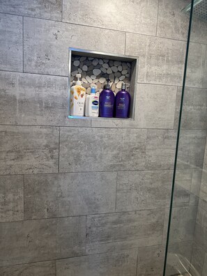 Combined shower/bathtub, hair dryer, towels, soap - Oceanfront Barefoot Retreat (North Myrtle Beach)