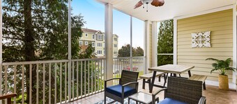 Charming condo near the pool with hot tub & tennis