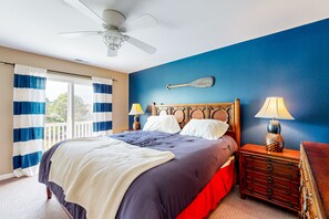 3 bedrooms, iron/ironing board, Internet, bed sheets