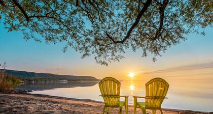 Mountain View Boutique Suite with contactless entry - The Lake at Blue Mountains