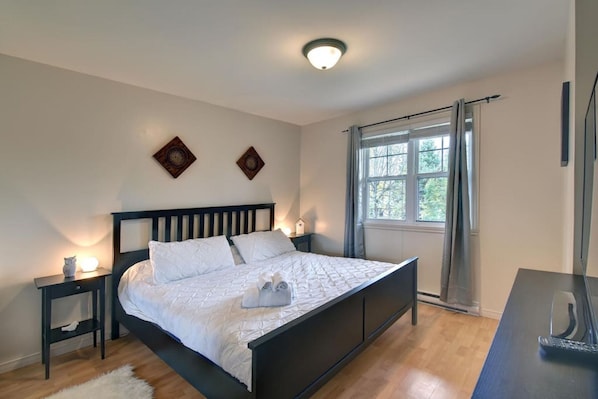 1 bedroom, desk, iron/ironing board, travel cot