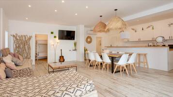 Smart TV, video games