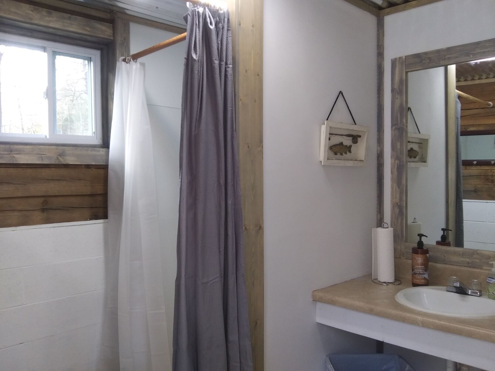 Glamping- Firepits - Smores- Creekside - Private- Serenity under the dark sky 