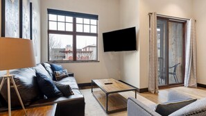 Smart-tv en een open haard