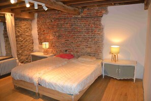 6 bedrooms, free WiFi, bed sheets - Le revers du moulin (Couvin)
