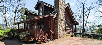 Alpine Ski Lodge by Jackson Mountain Rentals