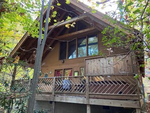 Studio (1 Bedroom) | Front of property - Above Ole Smoky's Clouds by Jackson Mountain Rentals (Gatlinburg)