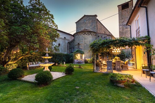 VILLA GIANNA, the Secret Interior Designer's Private Retreat with Pool