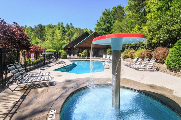 Studio (2 Bedrooms) | Property amenity