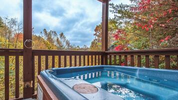 Studio (2 Bedrooms) | Property amenity