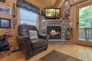 Studio (2 Bedrooms) | Property amenity - Americana by Jackson Mountain Rentals (Gatlinburg)
