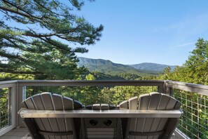 Studio (3 Bedrooms) | Property amenity