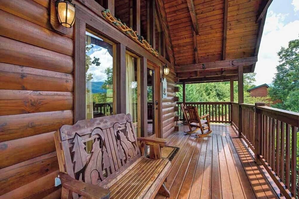 Artistic Mountain by Jackson Mountain Rentals