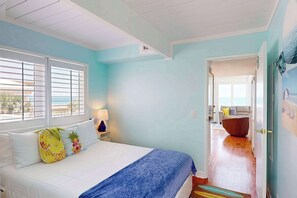 4 bedrooms, desk, iron/ironing board, travel crib