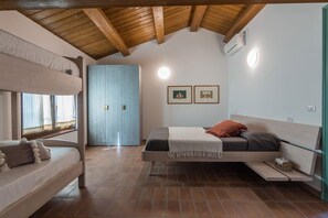 8 habitaciones, tabla de planchar con plancha y wifi 
