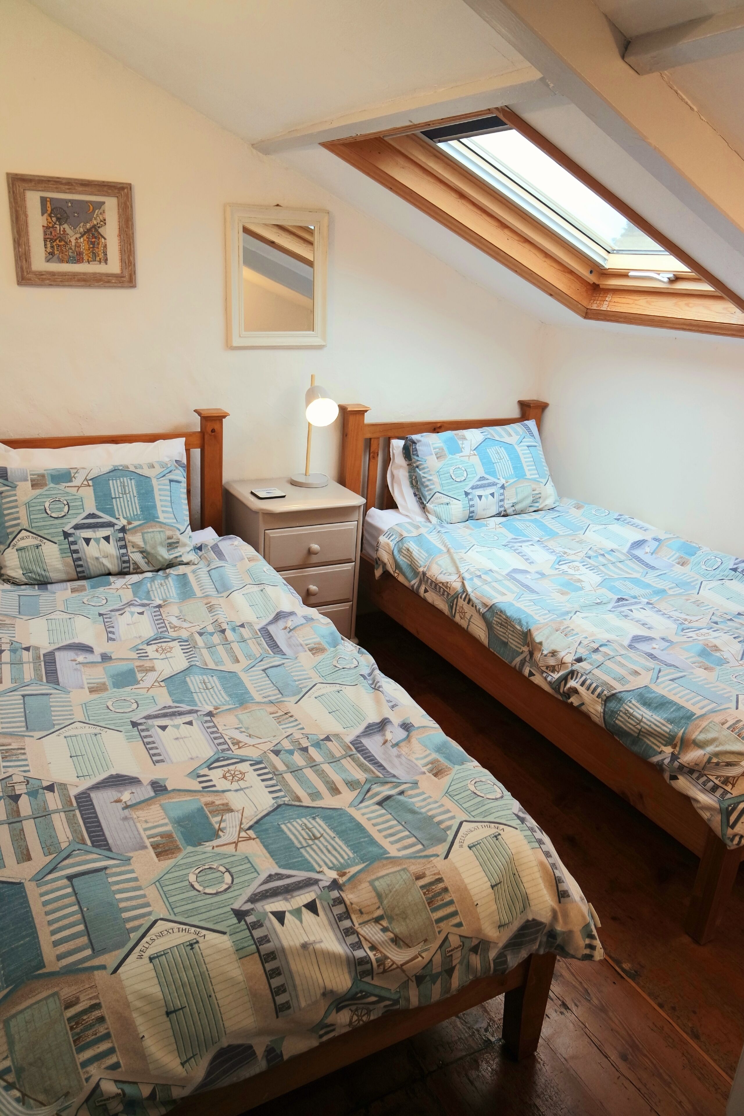 2 chambres, fer et planche à repasser, Wi-Fi, draps fournis