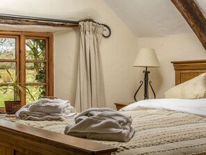 3 chambres, draps en coton égyptien, bureau, fer et planche à repasser