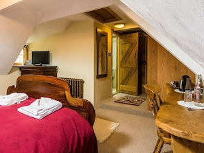 3 chambres, draps en coton égyptien, bureau, fer et planche à repasser