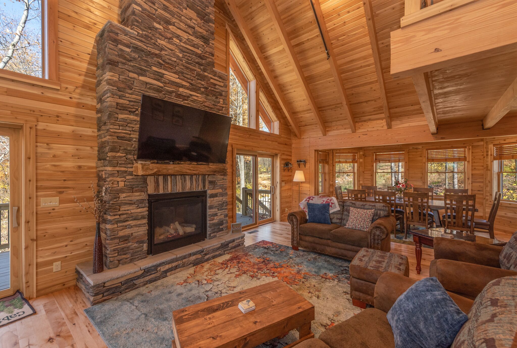 Smart TV, fireplace, DVD player