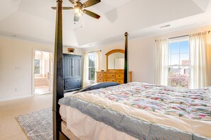 5 bedrooms, iron/ironing board, Internet, bed sheets