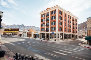 Front of property - Belvada Hotel (Tonopah)