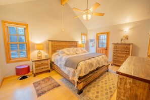 2 bedrooms, desk, travel crib, free WiFi