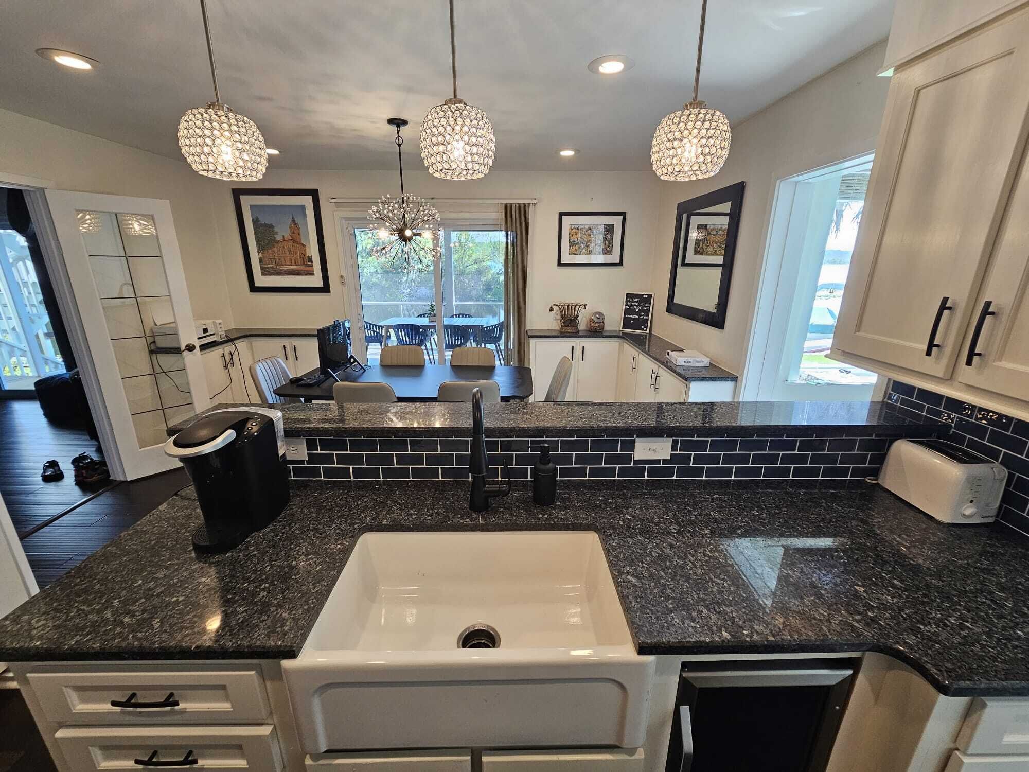 Romantic Waterfront Villa Pet Friendly Wifi Kayak