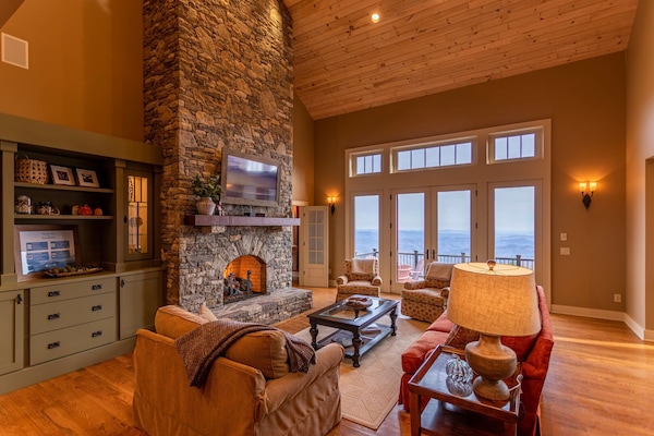 TV, peis, videospill og DVD-spiller