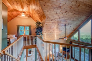 Interior - A Big View  Great Seven Devils home  beautiful decor great views  hot tub (Seven Devils)
