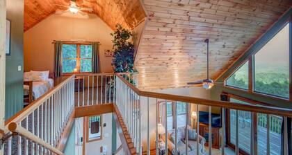A Big View Great Seven Devils home beautiful decor great views hot tub