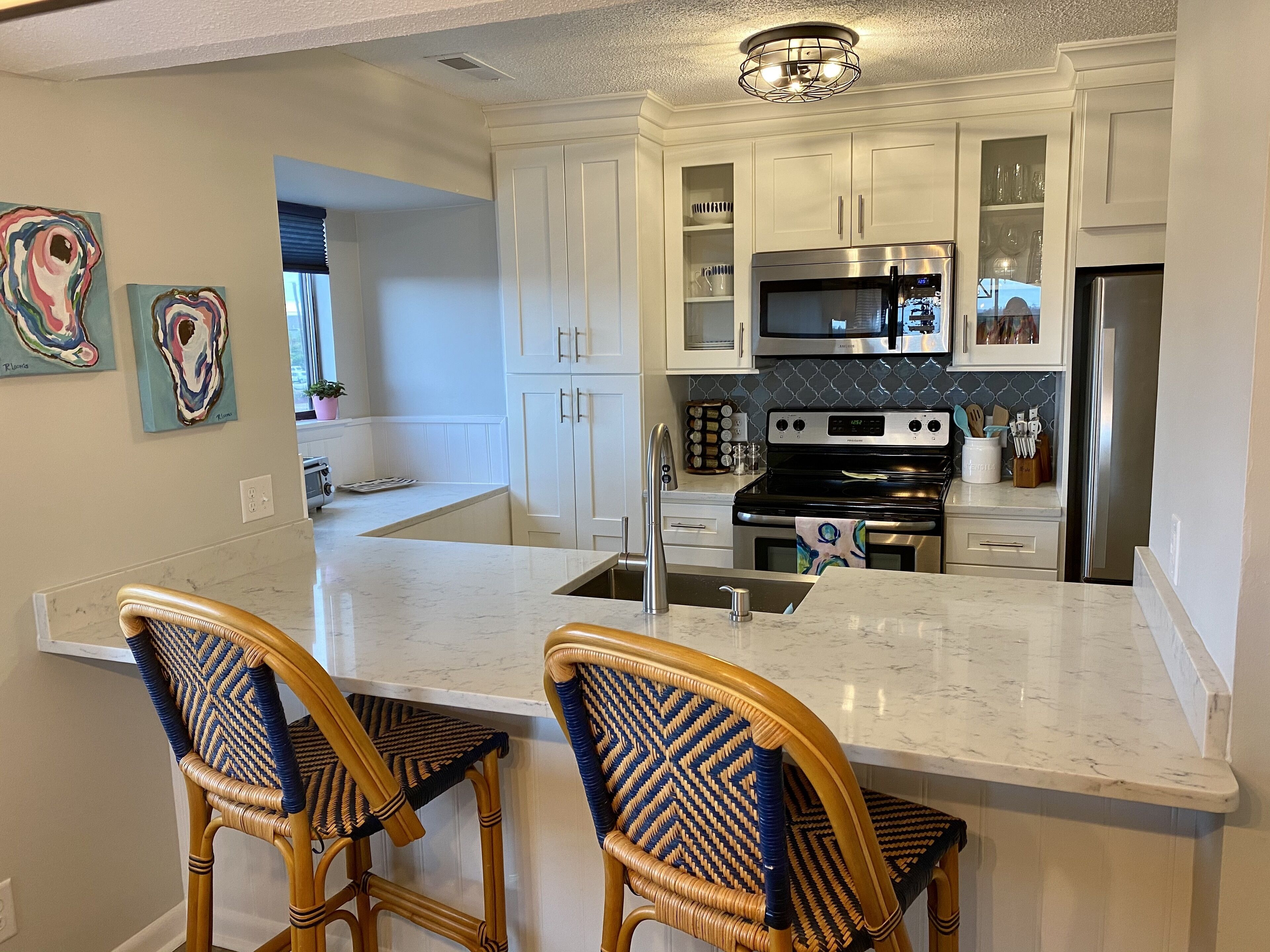 Fripp Condo- Gorgeous Marsh Views, Steps to Beach, Amenity Cards Available!