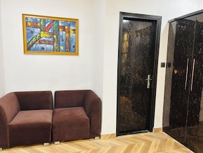 Interior - Cosmo Hotel (New Delhi)