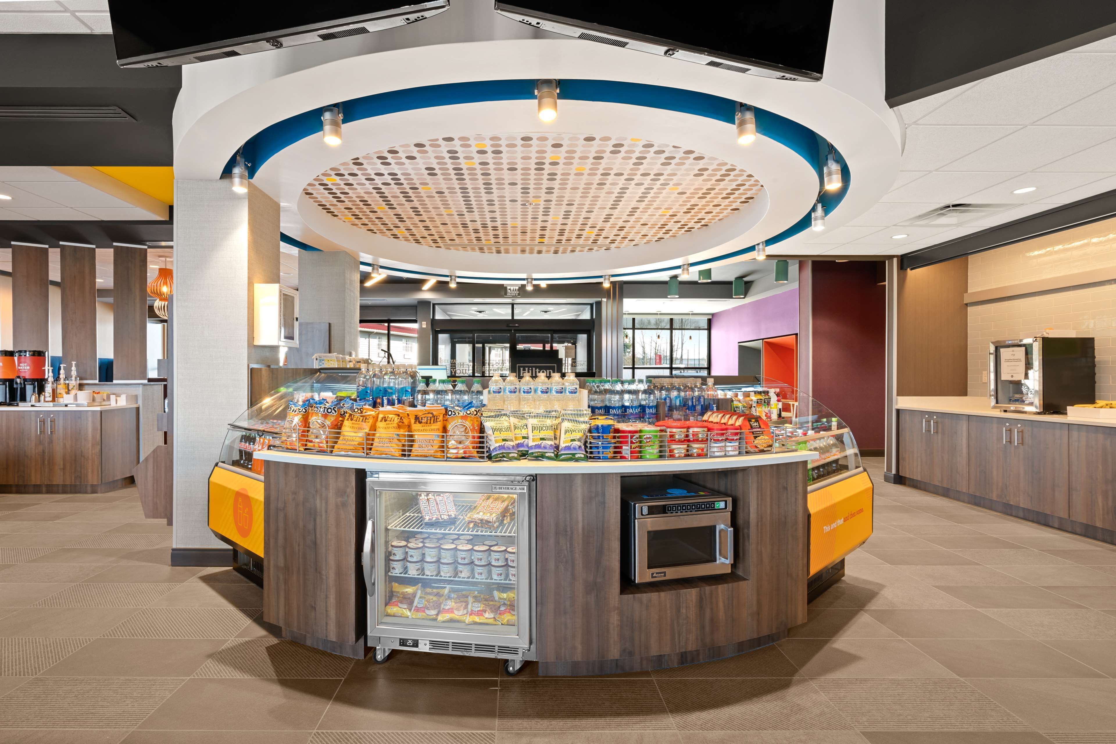 Photo - Tru By Hilton Portland Airport, Or