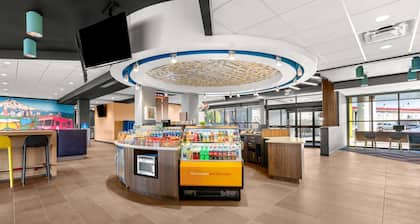 Tru by Hilton Portland Airport