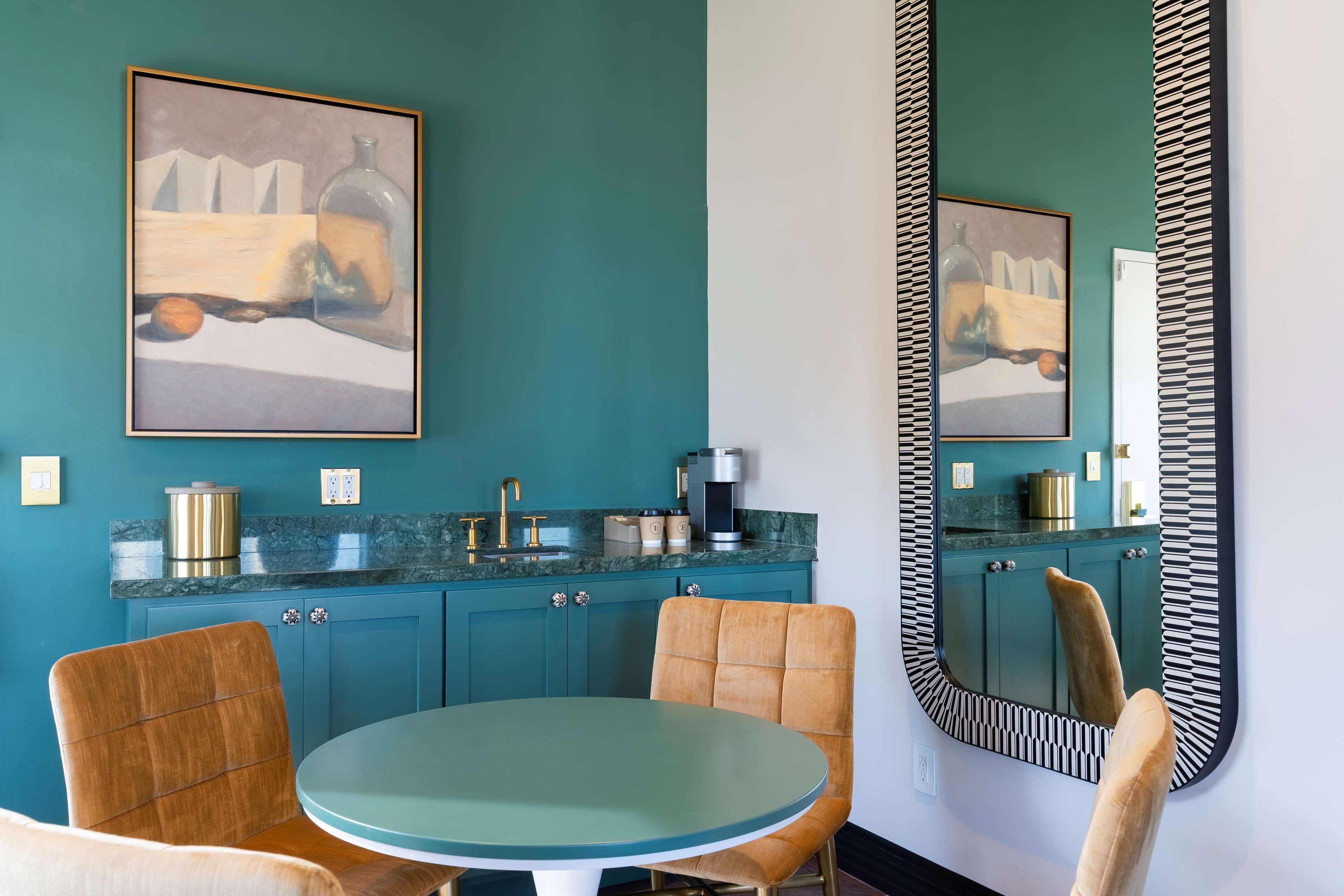 suite, 1 bedroom | premium bedding, pillow-top beds, in-room safe, desk