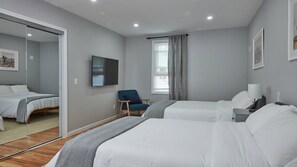 5 bedrooms, iron/ironing board, WiFi, bed sheets - Holly Lodge - Ski Windham, Hunter, Catskills (Prattsville)