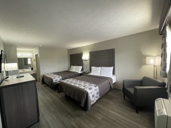 Blendingsgardiner, strykejern/-brett, wi-fi (inkludert) og sengetøy