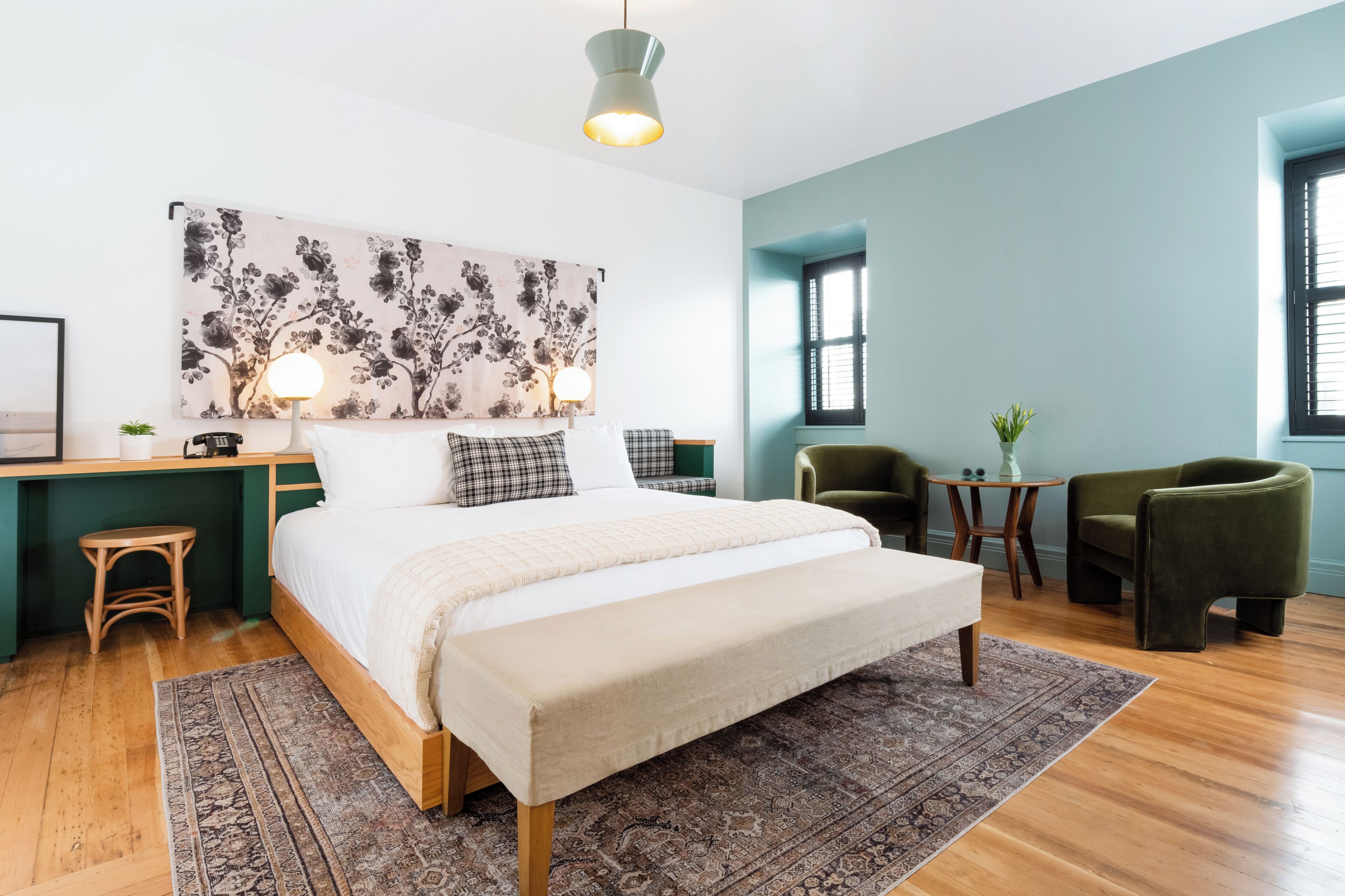 Frette Italian sheets, premium bedding, minibar, in-room safe