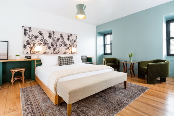 Superior Room, 1 King Bed | Frette Italian sheets, premium bedding, minibar, in-room safe