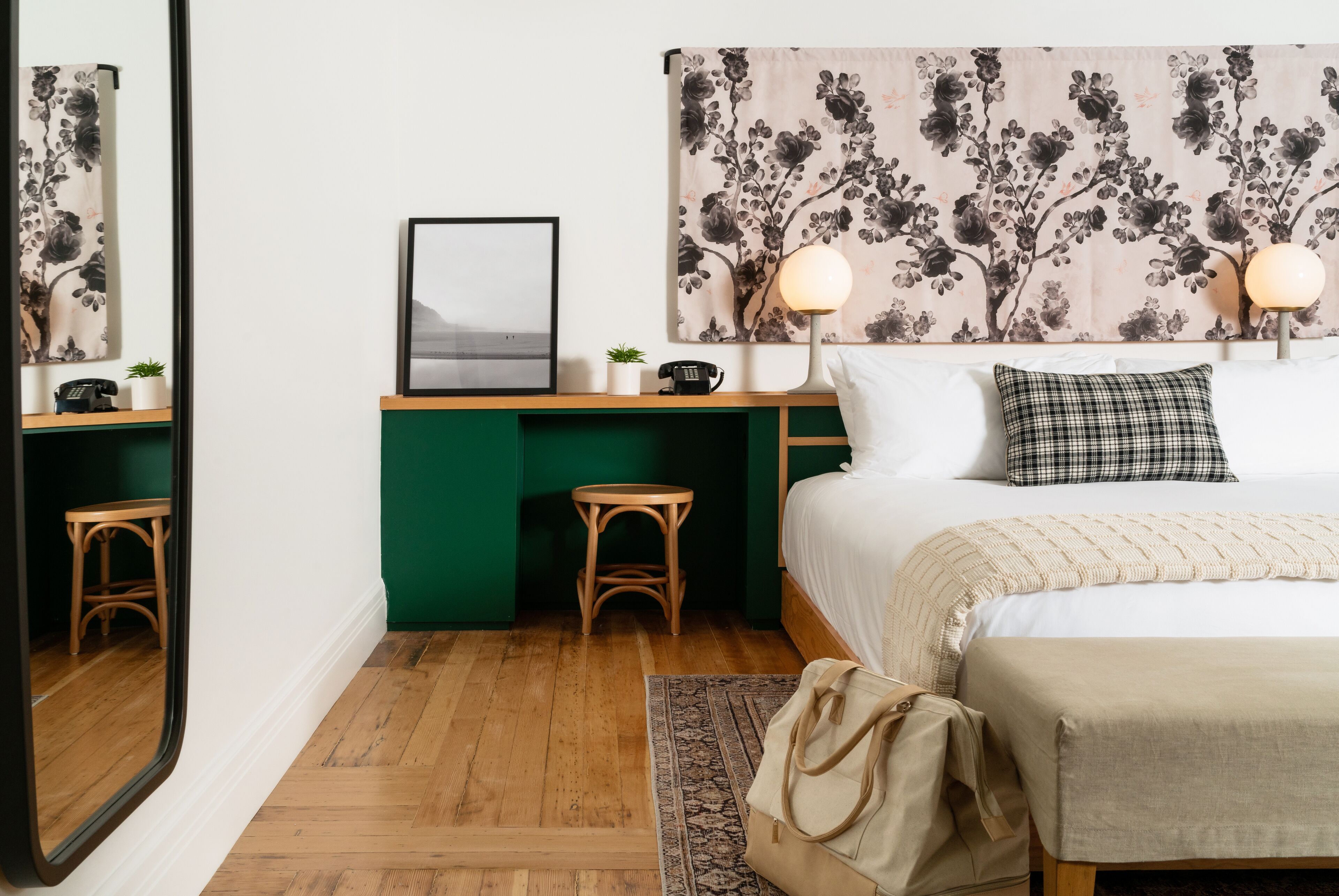 Frette Italian sheets, premium bedding, minibar, in-room safe