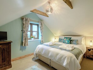 3 bedrooms, free WiFi, bed sheets - 3 bedroom accommodation in Brandesburton, near Driffield (Brandesburton, near Driffield)