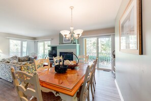 TV, fireplace, DVD player