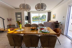 تناول الطعام