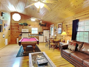Studio (1 Bedroom) | Property amenity - Bear Escape by Jackson Mountain Rentals (Sevierville)