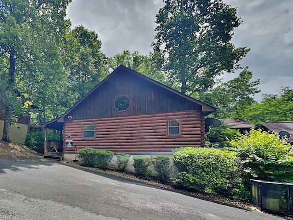 Studio (1 Bedroom) | Property amenity