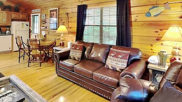 Studio (1 Bedroom) | Property amenity