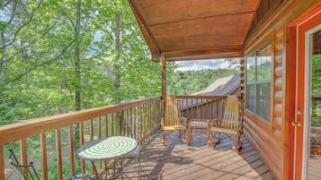 Studio (1 Bedroom) | Property amenity