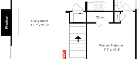 Een plattegrond toont een woonkamer, keuken, gastenbadkamer, kast en hoofdslaapkamer.