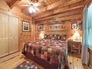 Property amenity - Bear's Den by Jackson Mountain Rentals (Gatlinburg)